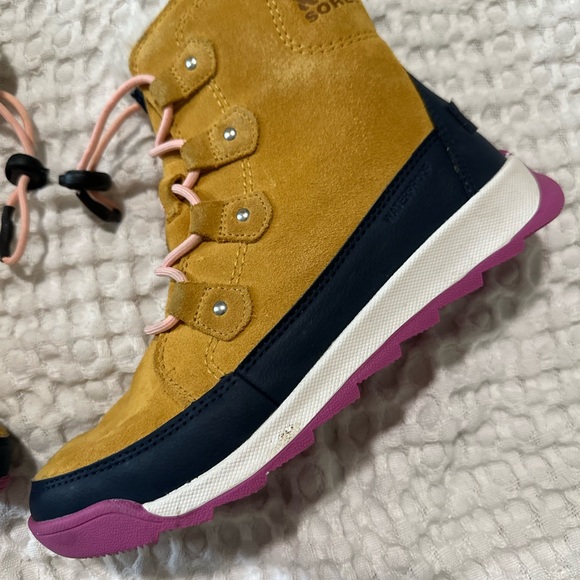 Sorel Girl's Whitney Joan Lace Yellow Pink Waterproof big kid 5 - Picture 6 of 12